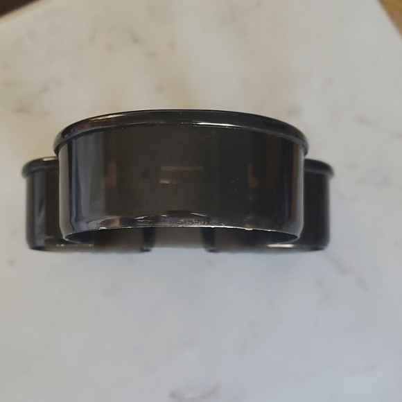 Disney Mickey Mouse Sandwich Cutter - Picture 4 of 4